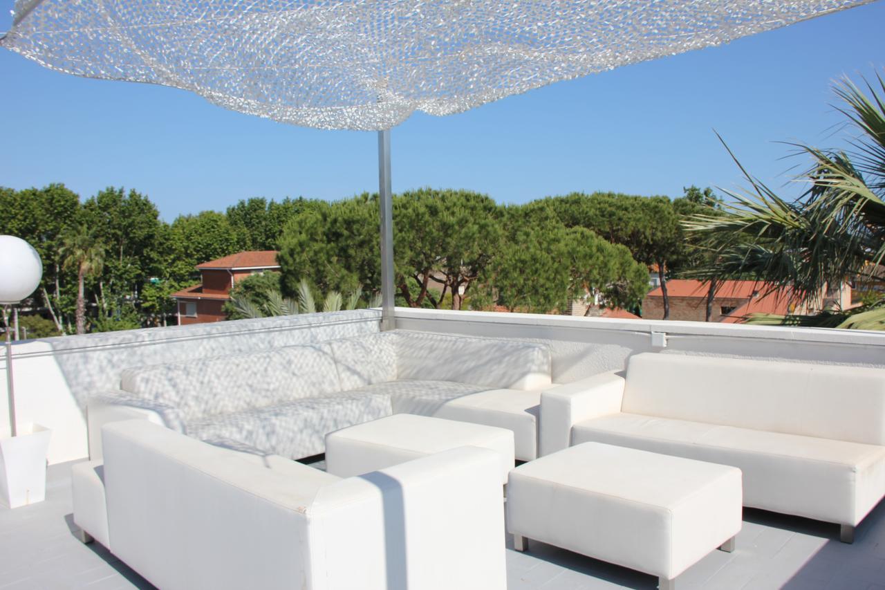 Apartamentos Caru Castelldefels Exterior foto